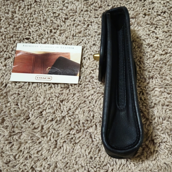 Coach Vintage 1995 Black Leather Cell Phone Case - Picture 2 of 9
